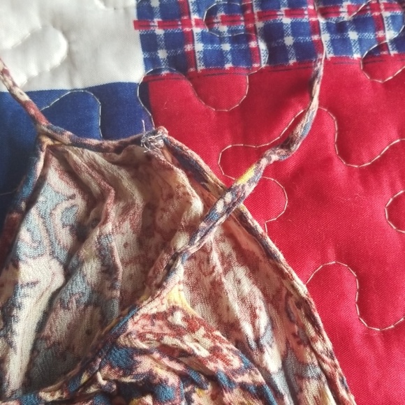 Lush top.  Key hole front and tie back. - Picture 2 of 2